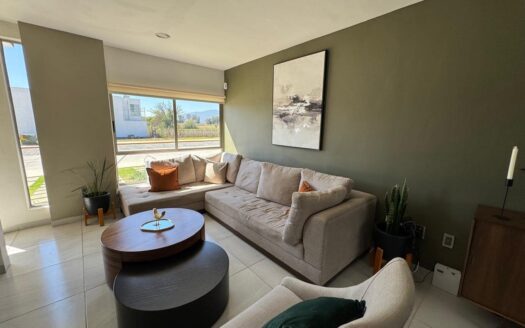 CASA EN VENTA RINCÓN DE LAS AVES