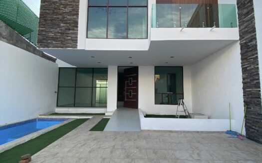 CASA EN RENTA ALTOZANO MORELIA