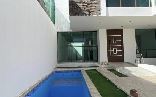 CASA EN RENTA ALTOZANO MORELIA