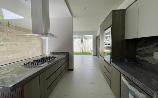 ESPECTÁCULAR CASA EN VENTA FRACC. PRIVADO EN ALTOZANO MORELIA🌳🌳