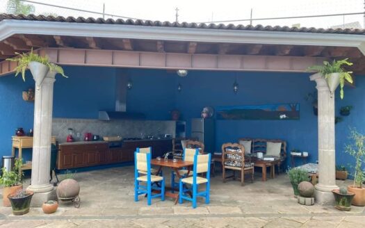 RENTA: ESPECTACULAR CASA ESTILO COLONIAL LOMAS DE VISTA BELLA📍