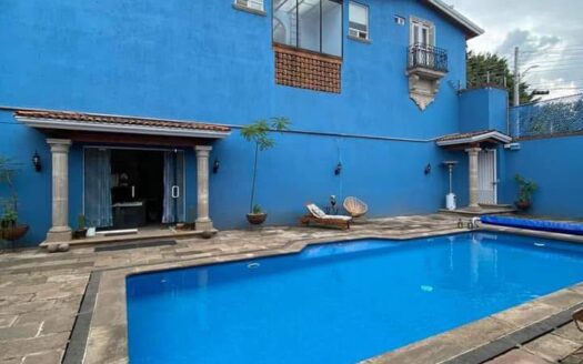 RENTA: ESPECTACULAR CASA ESTILO COLONIAL LOMAS DE VISTA BELLA📍