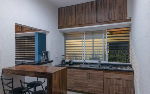 CASA AMUEBLADA EN RENTA BOSQUES CAMELINAS‼️