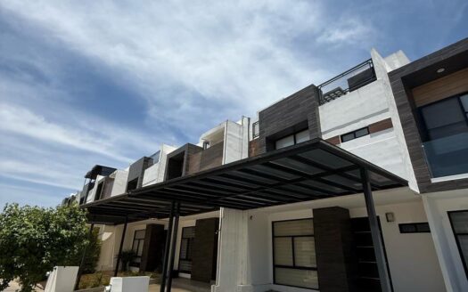 CASA EN RENTA LARTESI ALTOZANO‼️