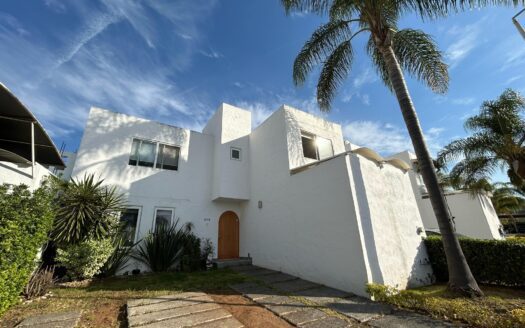 CASA EN VENTA BOSQUES TRES MARÍAS‼️