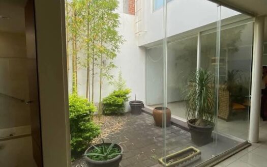 CASA SEMI AMUEBLADA RINCÓN DE LA MONTAÑA ALTOZANO MORELIA