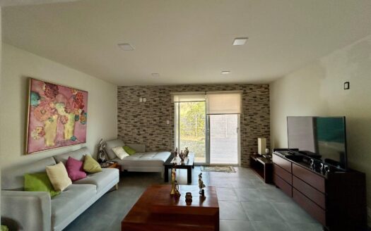 CASA EN BOSQUES TRES MARÍAS