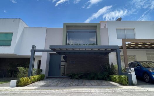 EN VENTA RINCON DE LA MONTAÑA ALTOZANO MORELIA🌳🌳🌳