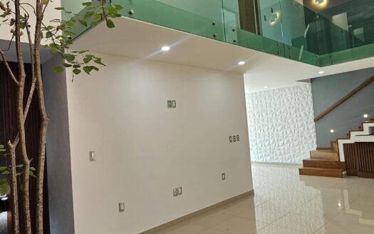 CASA EN VENTA EN VISTAS ALTOZANO‼️