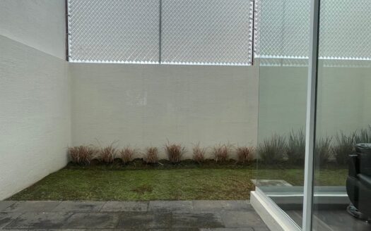 HERMOSA CASA EN MISION DE LA MONTAÑA