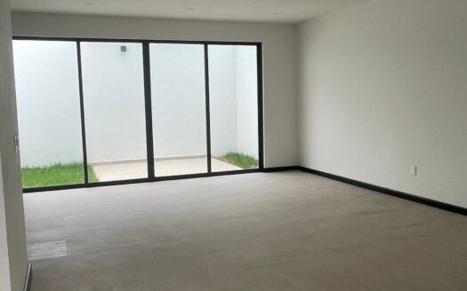 HERMOSA CASA EN MISION DE LA MONTAÑA