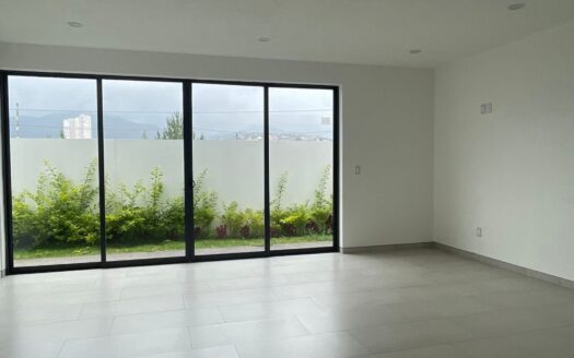 HERMOSA CASA EN RINCÓN DE L MONTAÑA