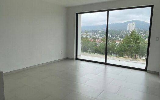 HERMOSA CASA EN RINCÓN DE LA MONTAÑA