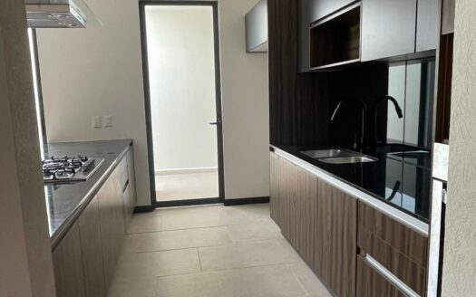 HERMOSA CASA EN PUERTA REAL