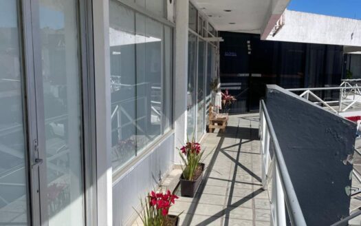 LOCAL EN PLAZA SCUACH