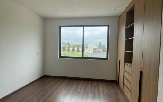 HERMOSA CASA EN MISION DE LA MONTAÑA